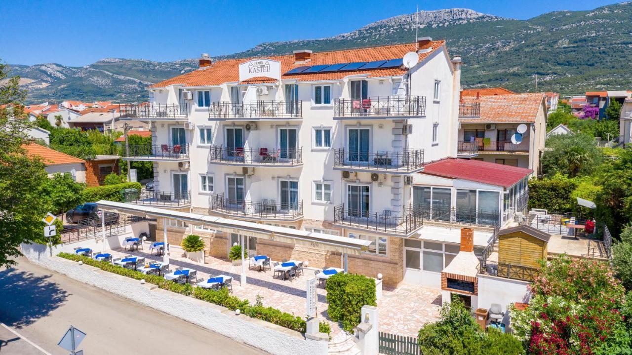 Hotel Aqua - Guest Rooms & Suites Kaštela Exteriör bild