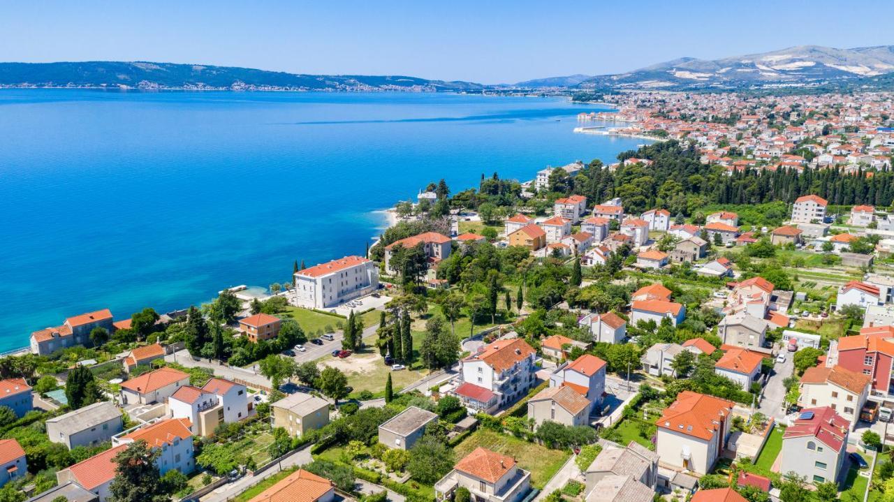 Hotel Aqua - Guest Rooms & Suites Kaštela Exteriör bild